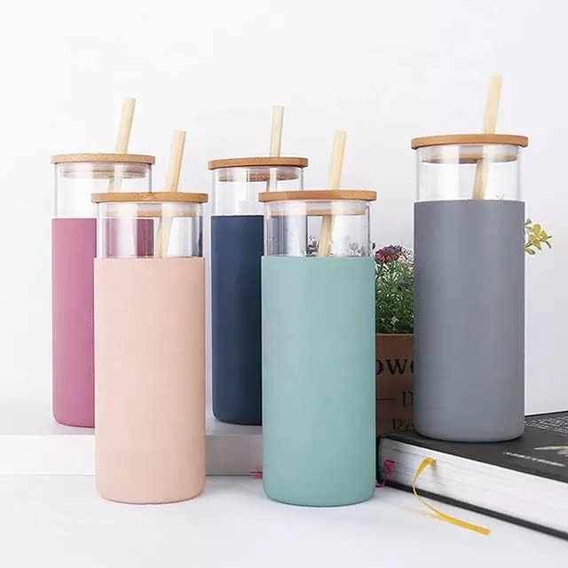 THEBOMB® 2-PACK 20oz staklena čaša s autentičnim bambusovim slamom, poklopcem i silikonskim rukavom | BPA besplatno | Idealno